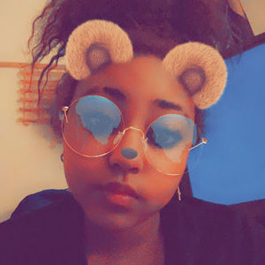 Meet your Posher, Alysia